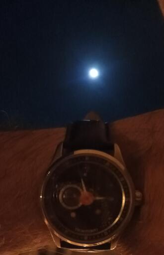 Orologio e luna