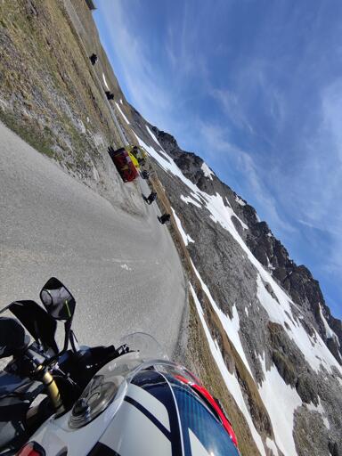 Col de l'Iseran, 2.770 mt
Val-d'Isère, Francia