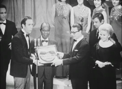 Pippo Baudo con Luis Armstrong a San Remo '68